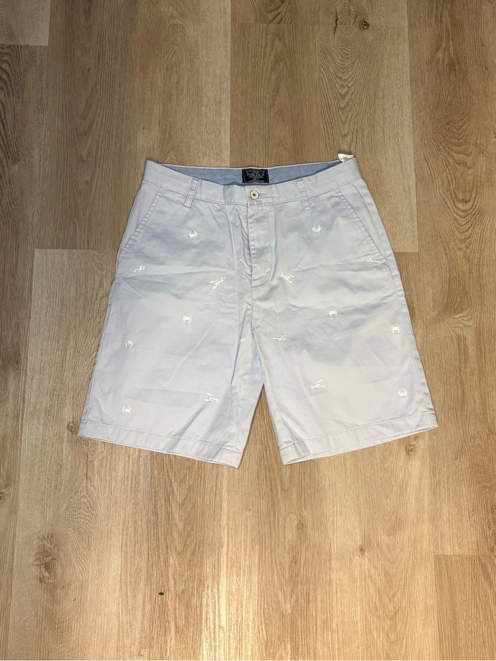 Nautica Light Blue Men’s Chino Shorts Size 32” Crab Embroidery Summer Vacation